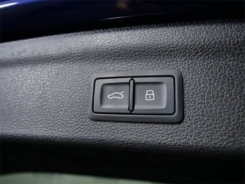 Certified 2022 Audi Q3 2.0T Premium w/ Convenience Package image 11