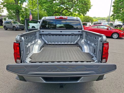 Used 2023 Chevrolet Colorado LT w/ LT Convenience Package II AWD/4WD image 29