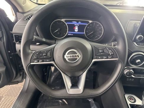 Used 2023 Nissan Sentra SV image 32