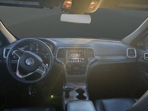 Used 2015 Jeep Grand Cherokee Limited w/ Trailer Tow Group IV image 5