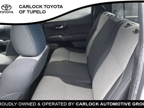 Used 2022 Toyota Tacoma TRD Sport AWD/4WD image 26