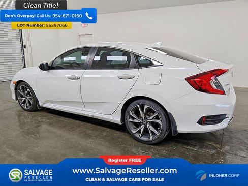 Used 2020 Honda Civic Touring image 3