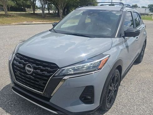 Used 2023 Nissan Kicks SR w/ SR Premium Package FWD image 1