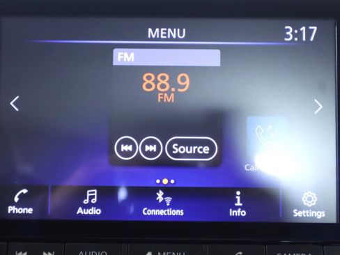 Used 2025 Nissan Altima 2.5 SV FWD image 20