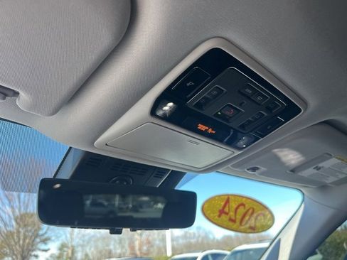 Used 2024 Toyota Grand Highlander Platinum image 29