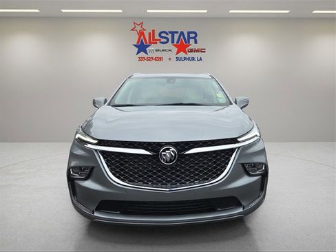 Used 2023 Buick Enclave Avenir w/ Avenir Technology Package image 2