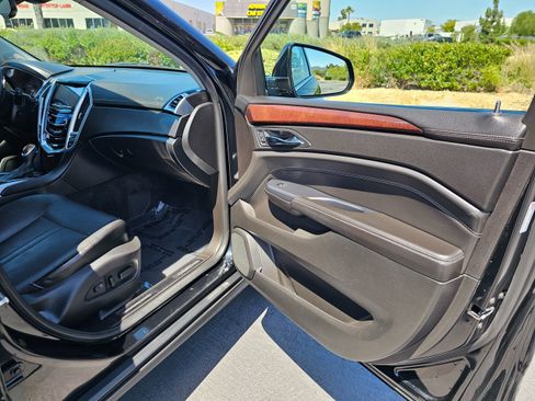 Used 2014 Cadillac SRX Performance w/ Driver Awareness Package FWD image 28