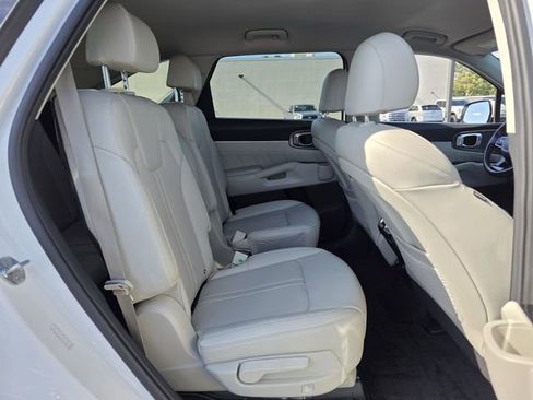 Used 2022 Kia Sorento SX AWD/4WD image 30
