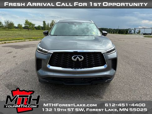 Used 2024 INFINITI QX60 Luxe AWD/4WD image 3