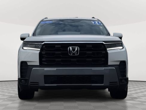 Used 2026 Honda Pilot Elite image 2