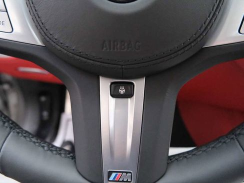 Used 2021 BMW 750i xDrive w/ Executive Package image 44