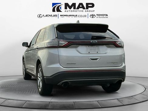 Used 2017 Ford Edge Titanium image 3