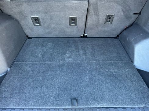 Used 2022 Chevrolet Equinox LS w/ LS Convenience Package image 20