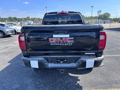 New 2026 GMC Canyon Elevation w/ Convenience Package image 4