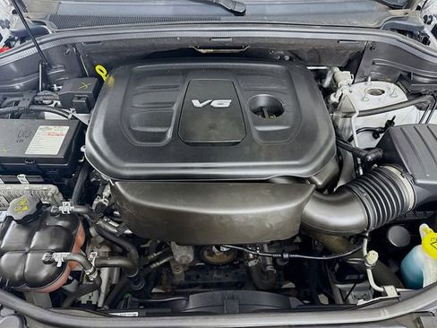 Used 2019 Jeep Grand Cherokee Laredo image 28