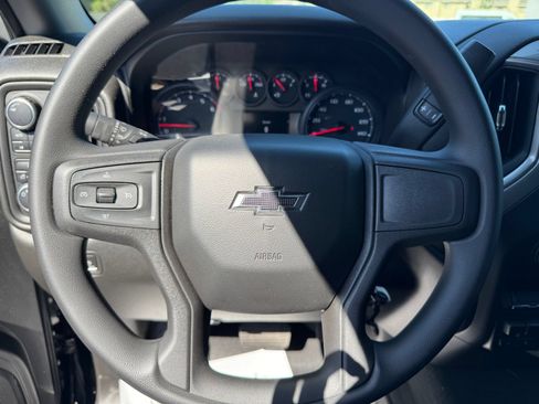 Used 2021 Chevrolet Silverado 1500 Custom Trail Boss AWD/4WD image 24