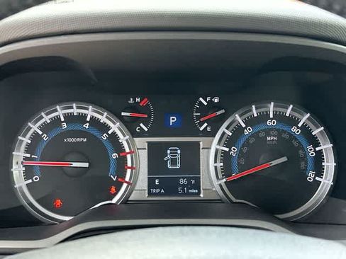 Used 2018 Toyota 4Runner Limited AWD/4WD image 7