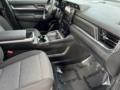 Used 2026 GMC Terrain Elevation w/ Technology Package II image 24