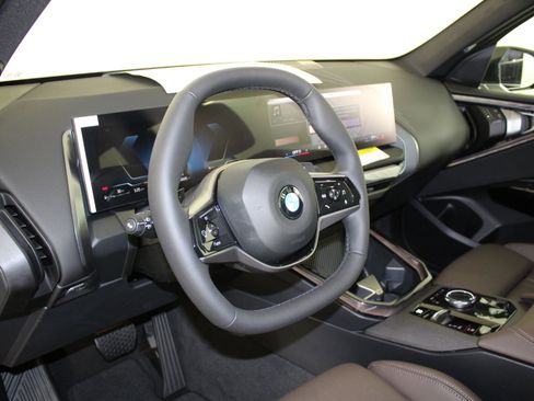 New 2026 BMW X3 xDrive30 w/ Convenience Package image 4