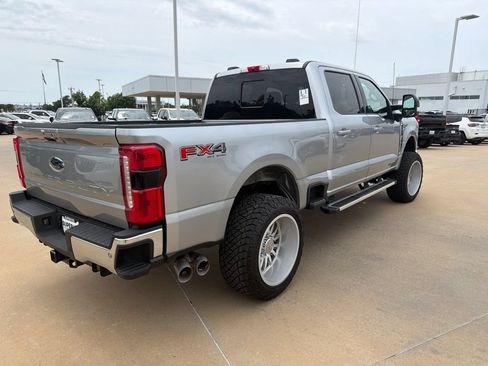 Used 2024 Ford F250 Lariat w/ FX4 Off-Road Package AWD/4WD image 8