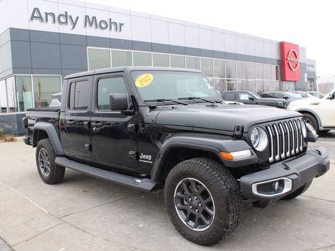 Used 2022 Jeep Gladiator Overland w/ Popular Equipment Package image 1