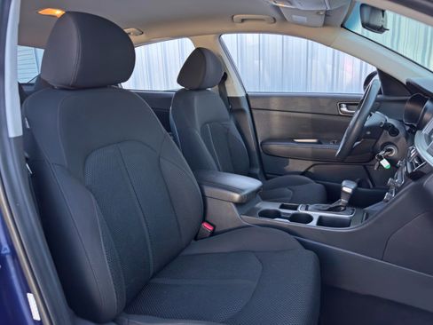 Used 2020 Kia Optima LX image 27