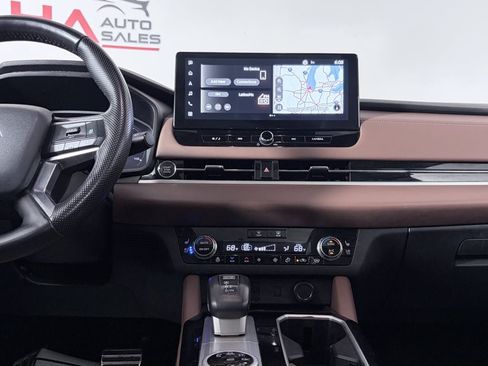 Used 2025 Mitsubishi Outlander SEL AWD/4WD image 32