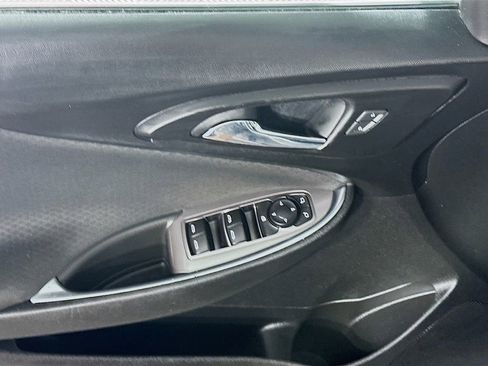 Used 2020 Chevrolet Malibu LT image 23