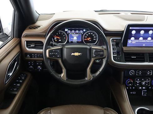 Used 2021 Chevrolet Suburban High Country w/ Premium Package image 17