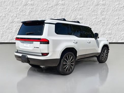 Used 2025 Lexus GX 550 w/ Accessory Package (Z1) AWD/4WD image 3