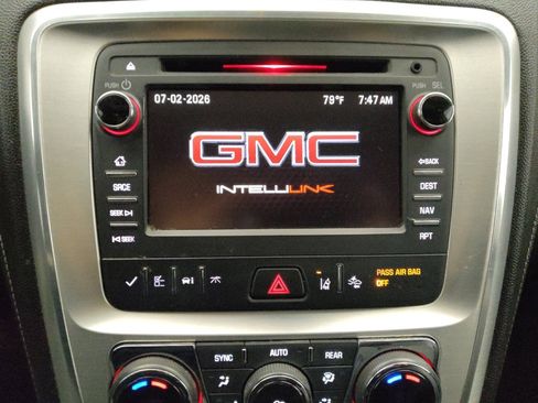 Used 2015 GMC Acadia SLT w/ Open Road Package FWD image 25