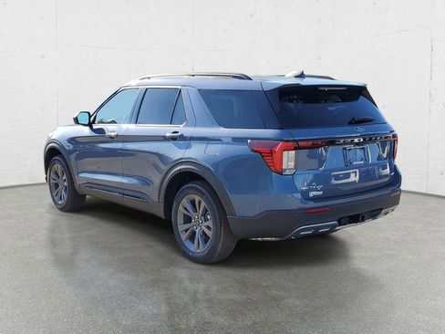 New 2026 Ford Explorer Active w/ Active Comfort Package AWD/4WD image 5