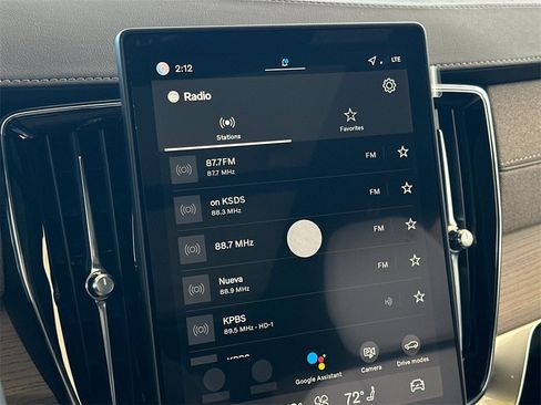 New 2026 Volvo XC90 T8 Plus w/ Protection Package Premier image 18