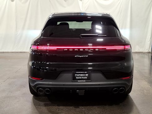 New 2026 Porsche Cayenne image 6