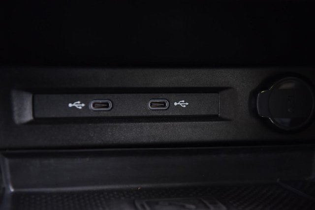 Certified 2023 Volkswagen Tiguan SE R-Line AWD/4WD image 15