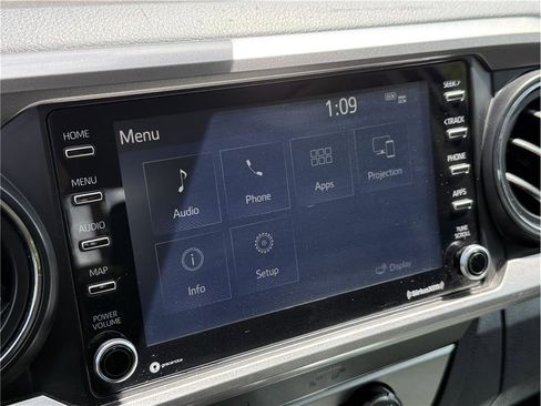 Used 2020 Toyota Tacoma SR5 image 16