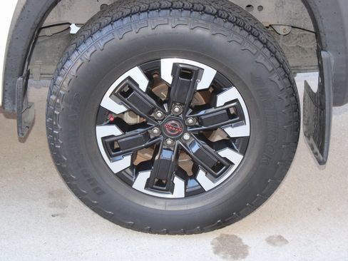 Used 2022 Nissan Frontier PRO-4X image 29