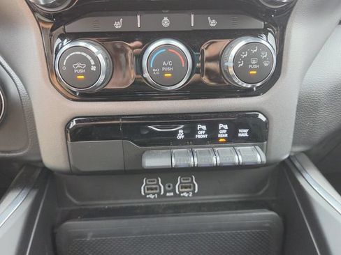 Used 2025 RAM 1500 Big Horn AWD/4WD image 19