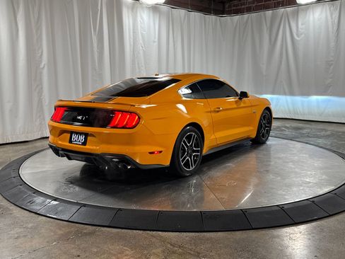 Used 2019 Ford Mustang GT RWD image 9