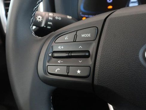 New 2025 Hyundai Venue SEL image 11