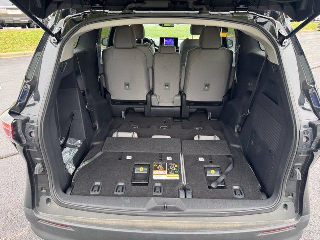 Certified 2025 Toyota Sienna LE w/ LE Plus Package AWD/4WD image 13