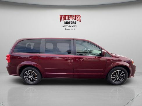 Used 2017 Dodge Grand Caravan SE FWD image 7