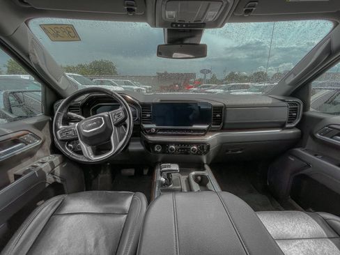 Used 2023 GMC Sierra 1500 SLT w/ SLT Premium Package AWD/4WD image 12