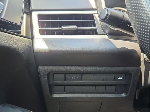 Used 2024 Mitsubishi Outlander SE AWD/4WD image 20