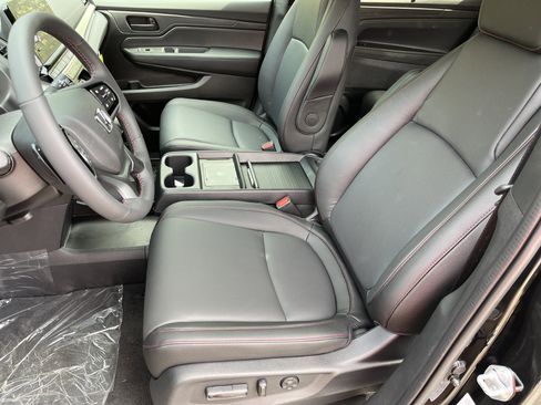 New 2026 Honda Odyssey Sport-L image 18