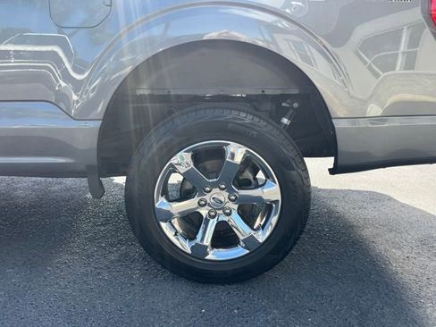 Used 2022 Ford F150 Lariat w/ Equipment Group 502A High image 31