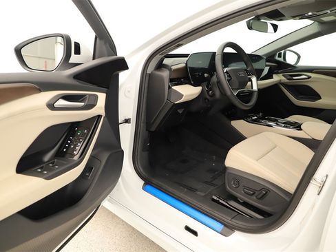 New 2025 Audi A6 e-tron Premium image 14