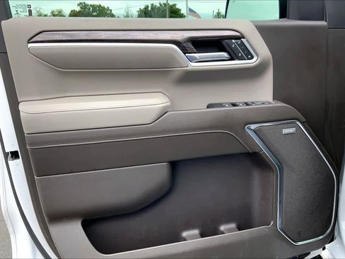 Used 2022 Chevrolet Silverado 1500 LTZ RWD image 22