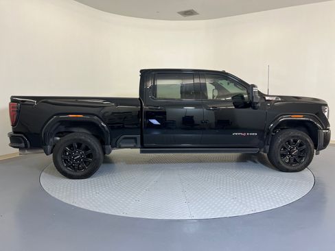 Used 2025 GMC Sierra 2500 AT4 w/ AT4 Premium Plus Package image 8