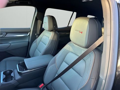 New 2026 GMC Terrain AT4 image 27